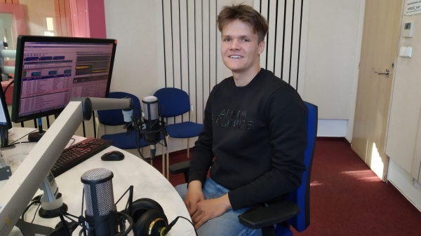 David Kubeš ve studiu Českého rozhlasu